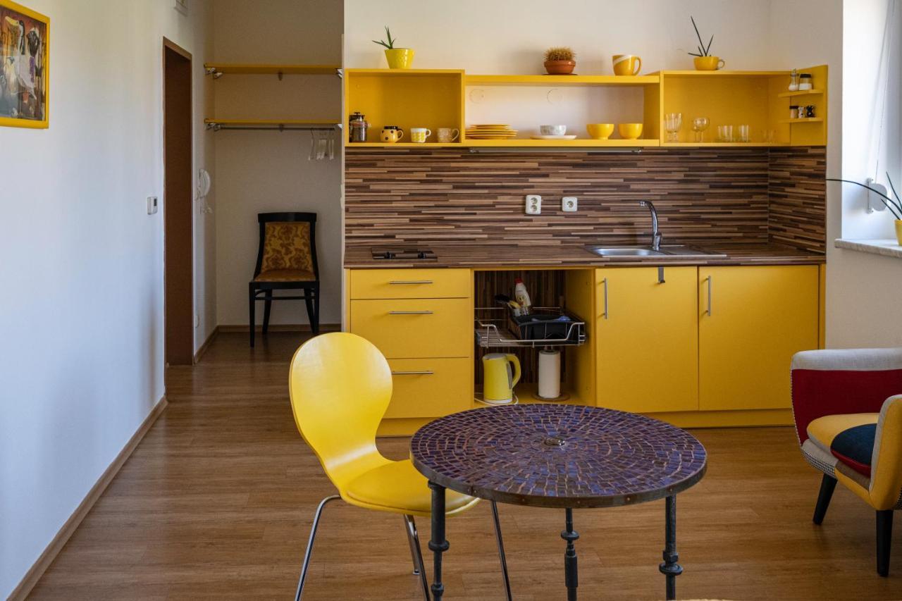 Apartmany Gulliver Mikulov Exterior photo